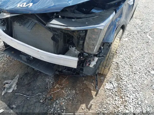 2024 KIA SORENTO auction photo 6