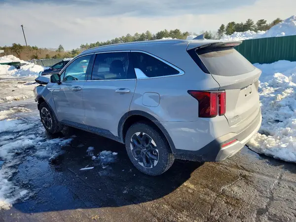 5XYRLDJC2SG329360 2025 KIA SORENTO - Image 2