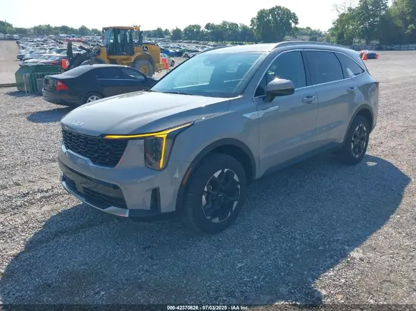 5XYRLDJC2SG350869 2025 KIA SORENTO - Image 2