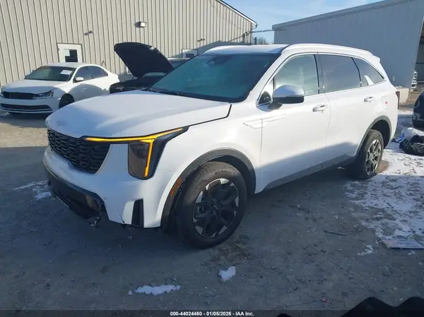 5XYRLDJC2SG402128 2025 KIA SORENTO - Image 2