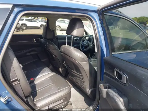 5XYRLDJC3RG256851 2024 KIA SORENTO - Image 8