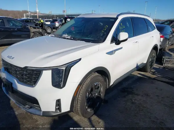 5XYRLDJC3RG269910 2024 KIA SORENTO - Image 2