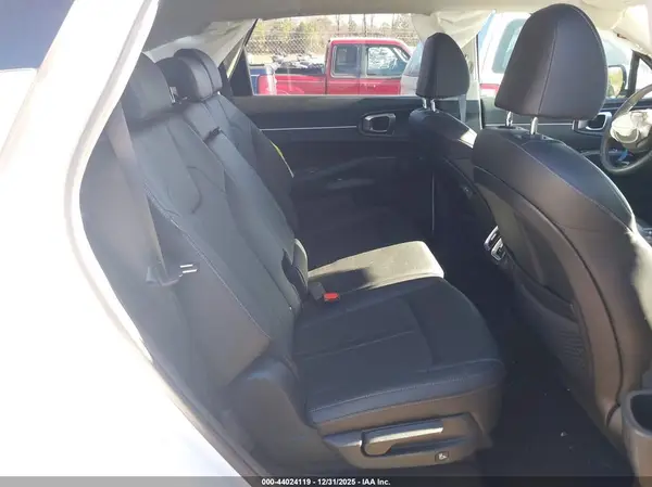 5XYRLDJC3SG383640 2025 KIA SORENTO - Image 8