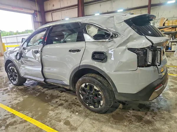 5XYRLDJC3TG446236 2026 KIA SORENTO - Image 2