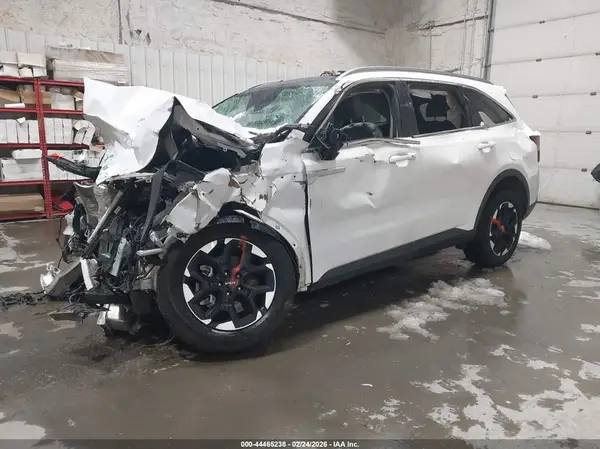 5XYRLDJC4RG300873 2024 KIA SORENTO - Image 2