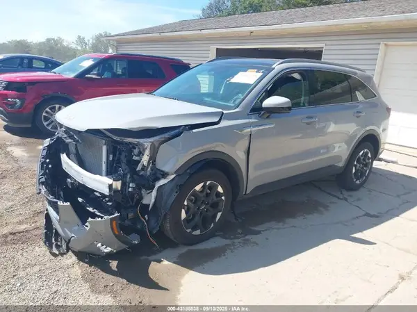 5XYRLDJC5RG284814 2024 KIA SORENTO - Image 2