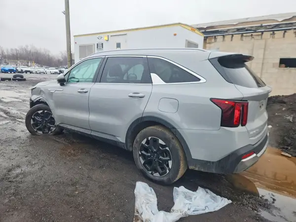 5XYRLDJC5SG325643 2025 KIA SORENTO - Image 2