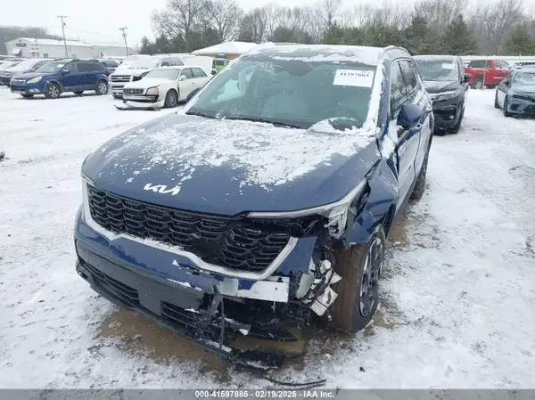 5XYRLDJC6RG307582 2024 KIA SORENTO - Image 2