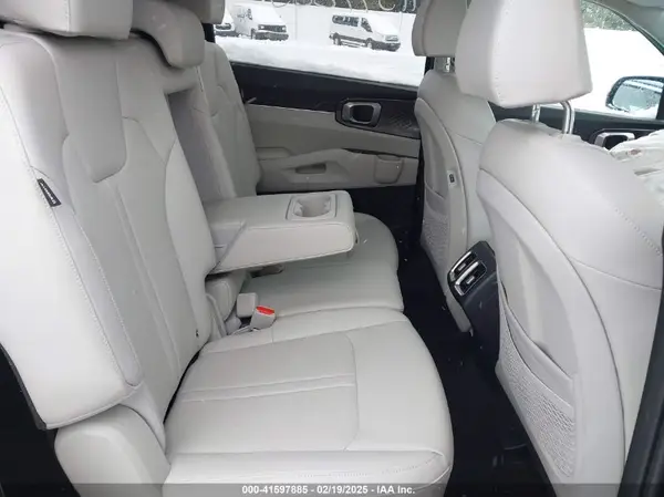 5XYRLDJC6RG307582 2024 KIA SORENTO - Image 8