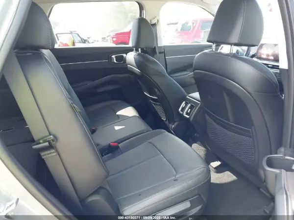 5XYRLDJC6SG331662 2025 KIA SORENTO - Image 8