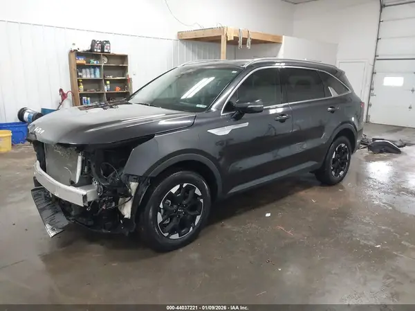 5XYRLDJC6SG342323 2025 KIA SORENTO - Image 2