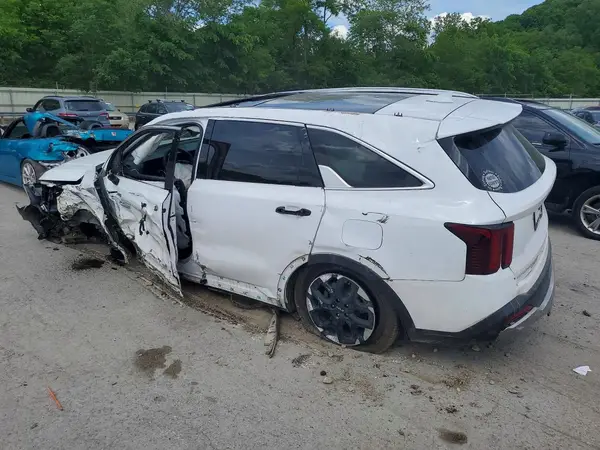 5XYRLDJC7RG282952 2024 KIA SORENTO - Image 2