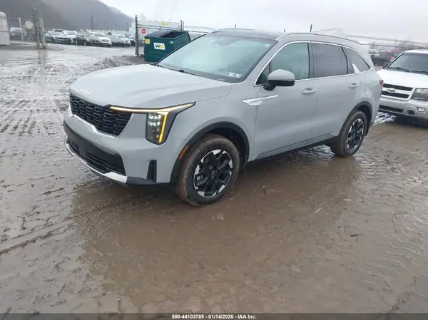 5XYRLDJC7SG330598 2025 KIA SORENTO - Image 2