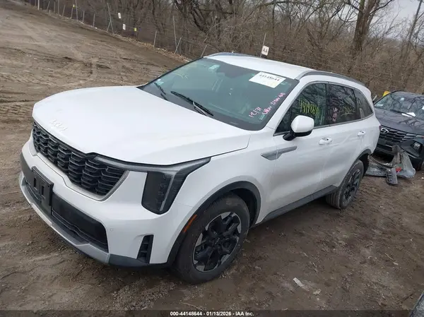 5XYRLDJC8RG278862 2024 KIA SORENTO - Image 2