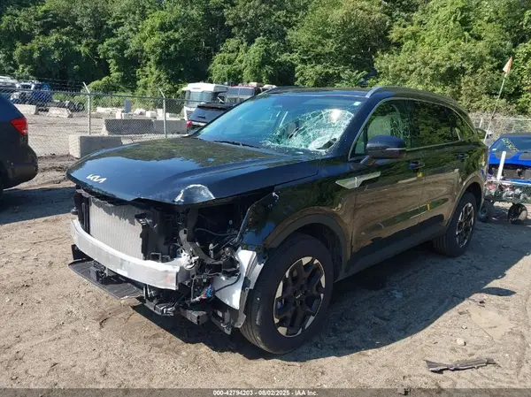 5XYRLDJC8SG325992 2025 KIA SORENTO - Image 2
