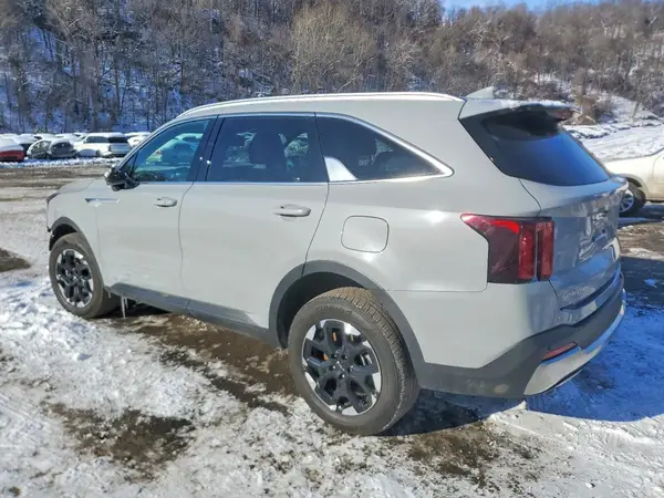 5XYRLDJC8SG385187 2025 KIA SORENTO - Image 2