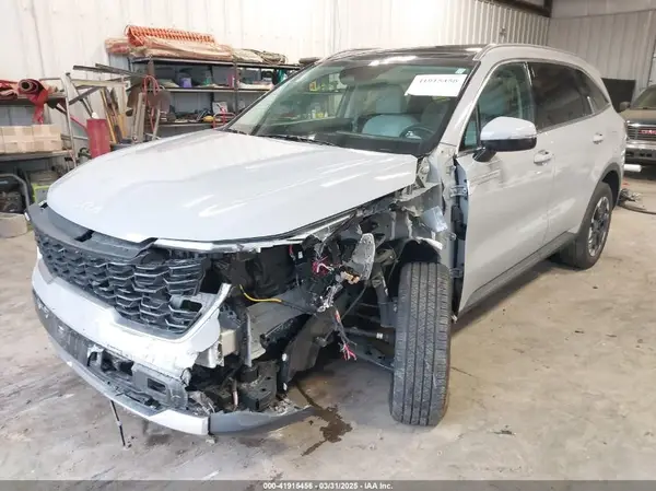 5XYRLDJC9RG275517 2024 KIA SORENTO - Image 2