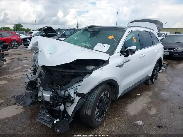 5XYRLDJC9RG279700 2024 KIA SORENTO - Image 2