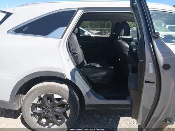 5XYRLDJC9SG326519 2025 KIA SORENTO - Image 8