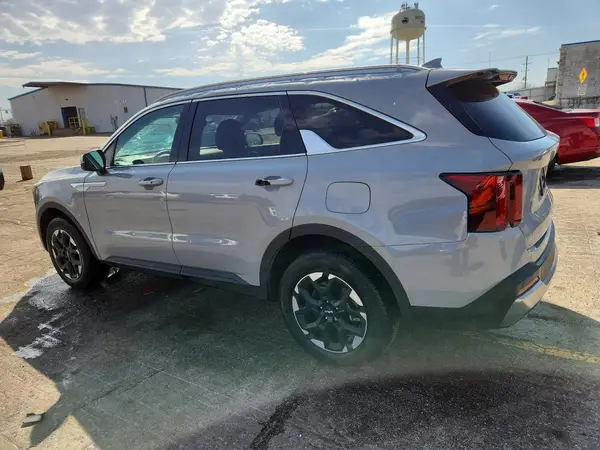 5XYRLDJC9SG333938 2025 KIA SORENTO - Image 2
