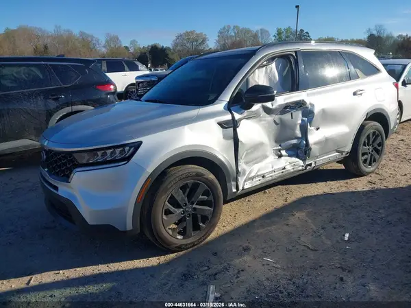 5XYRLDLC0MG052904 2021 KIA SORENTO - Image 2