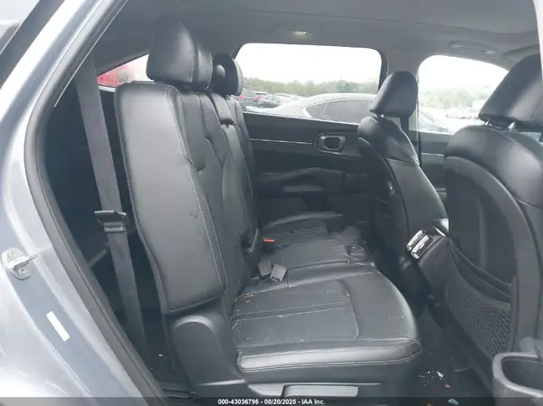 5XYRLDLC0MG066429 2021 KIA SORENTO - Image 8