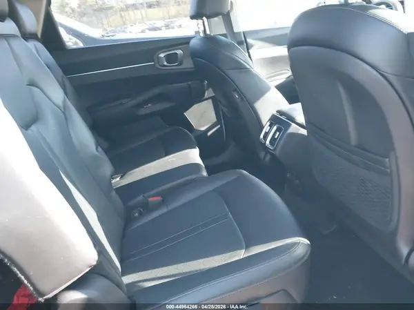 5XYRLDLC0NG124752 2022 KIA SORENTO - Image 8
