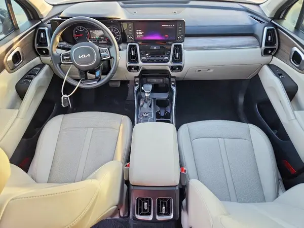 5XYRLDLC1NG156898 2022 KIA SORENTO - Image 8