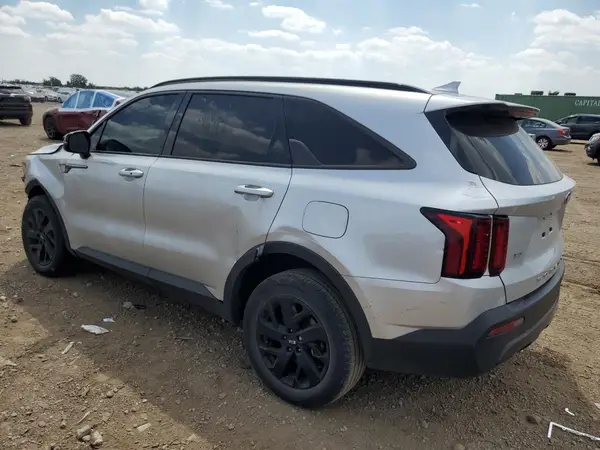 5XYRLDLC2MG003932 2021 KIA SORENTO - Image 2