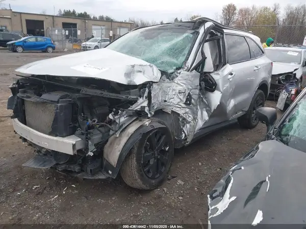 5XYRLDLC2MG004238 2021 KIA SORENTO - Image 2