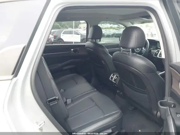 5XYRLDLC2NG087719 2022 KIA SORENTO - Image 8