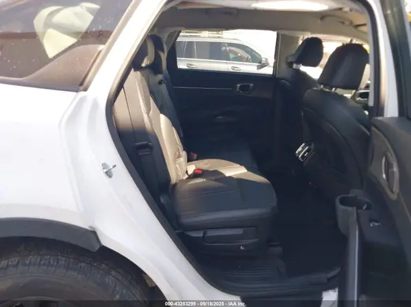 5XYRLDLC2PG226590 2023 KIA SORENTO - Image 8