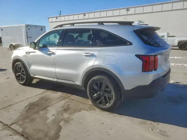 5XYRLDLC3NG097496 2022 KIA SORENTO - Image 2