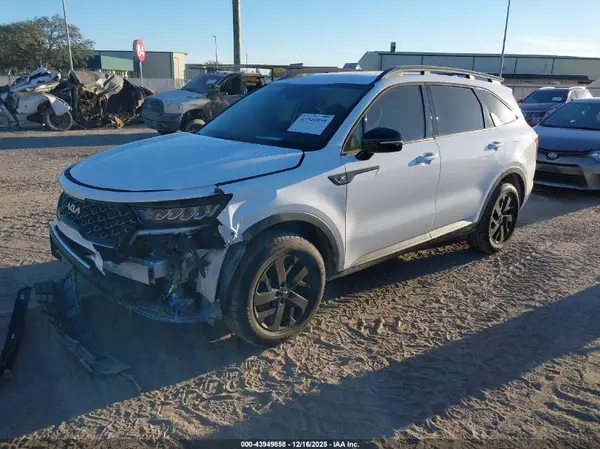5XYRLDLC3NG143859 2022 KIA SORENTO - Image 2