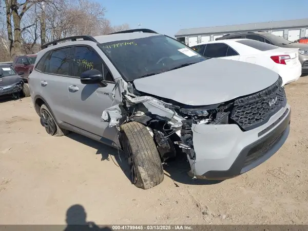 5XYRLDLC3NG146258 2022 KIA SORENTO - Image 1