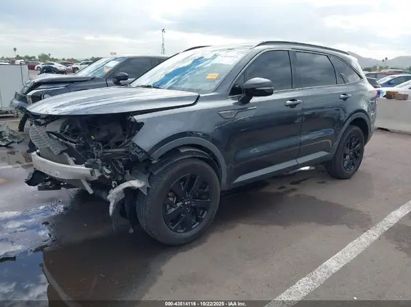 5XYRLDLC4MG005598 2021 KIA SORENTO - Image 2