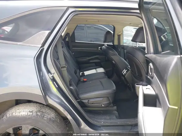 5XYRLDLC4MG007139 2021 KIA SORENTO - Image 8