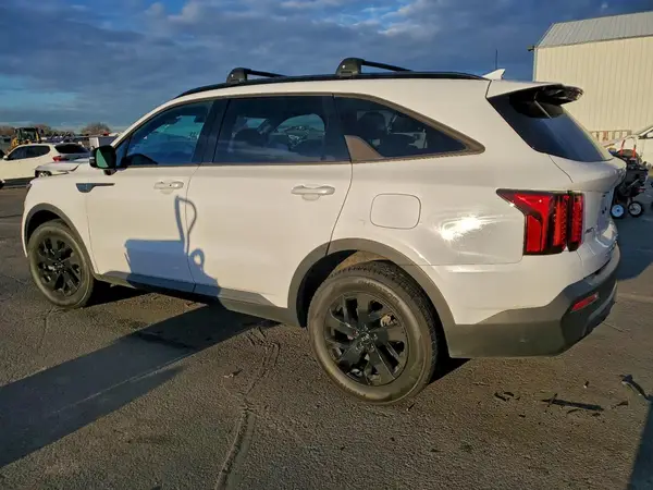 5XYRLDLC4MG069043 2021 KIA SORENTO - Image 2