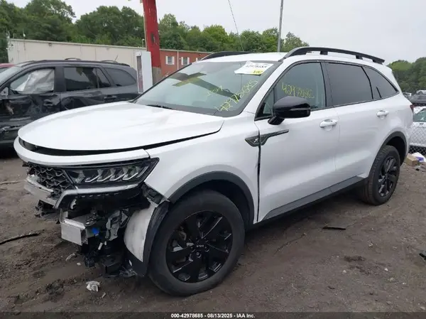 5XYRLDLC4NG115827 2022 KIA SORENTO - Image 2