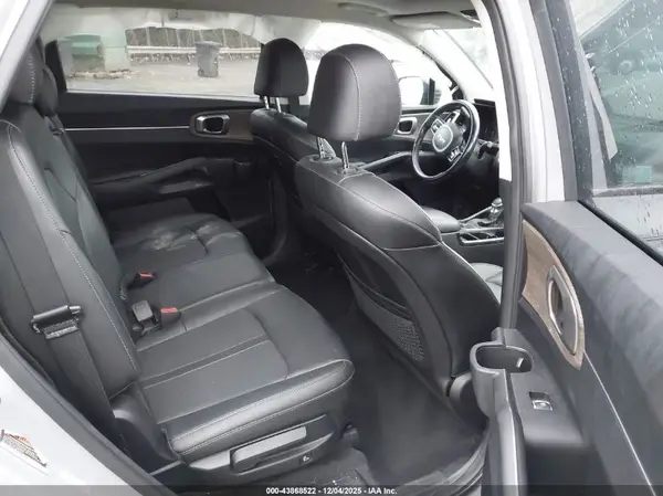 5XYRLDLC4NG129923 2022 KIA SORENTO - Image 8