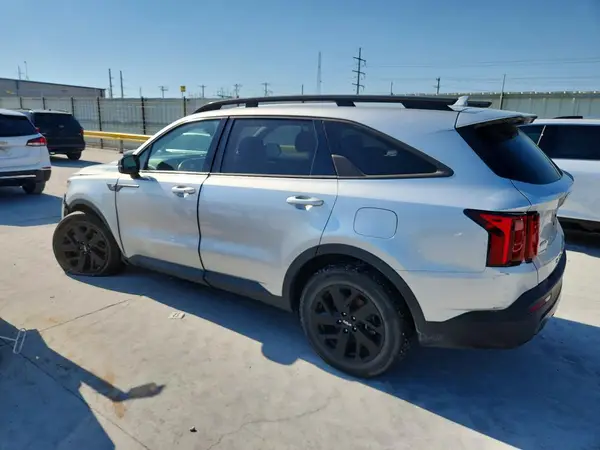 5XYRLDLC4NG143255 2022 KIA SORENTO - Image 2