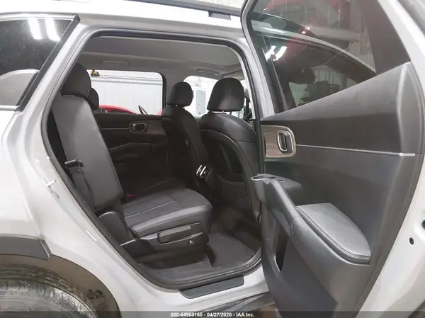 5XYRLDLC5NG152644 2022 KIA SORENTO - Image 8