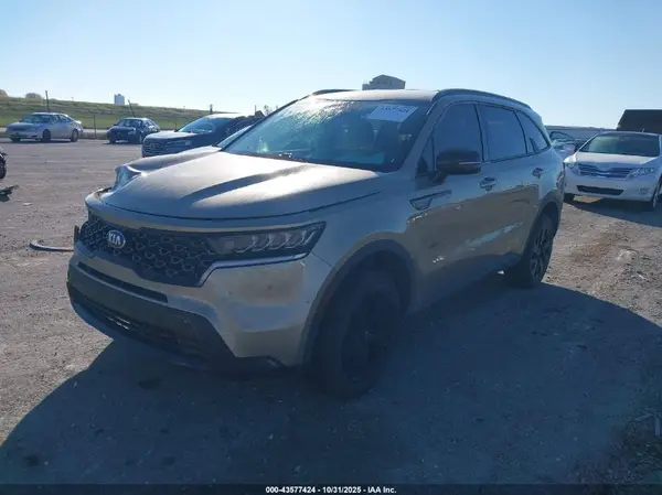 5XYRLDLC6MG059663 2021 KIA SORENTO - Image 2