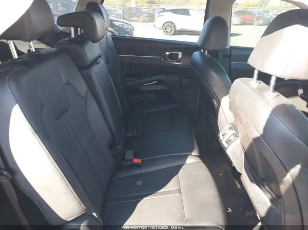 5XYRLDLC6MG059663 2021 KIA SORENTO - Image 8