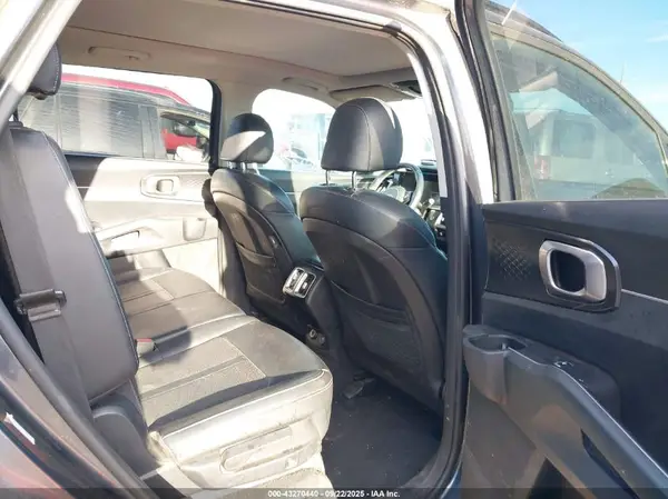 5XYRLDLC7MG003862 2021 KIA SORENTO - Image 8