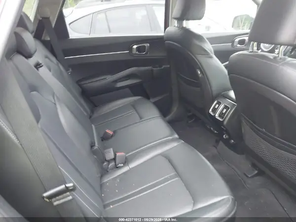 5XYRLDLC7MG065018 2021 KIA SORENTO - Image 8