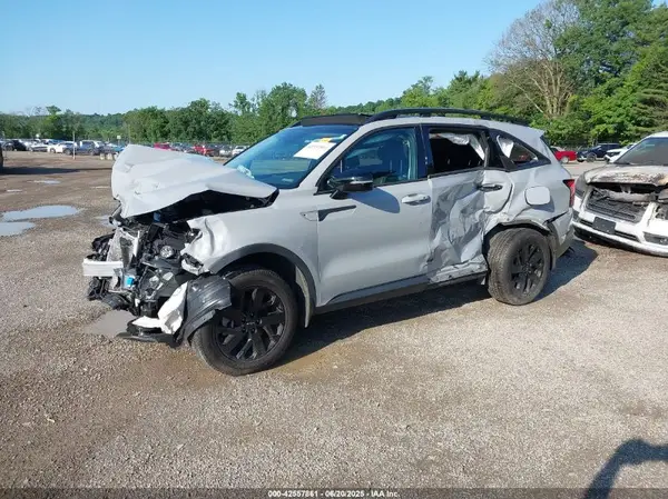 5XYRLDLC7NG144870 2022 KIA SORENTO - Image 2