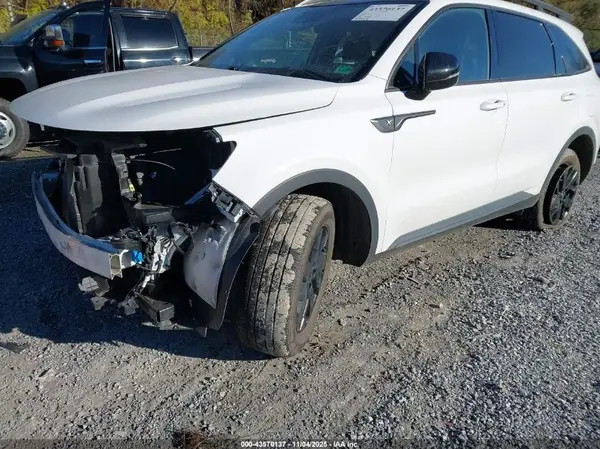 5XYRLDLC7PG209249 2023 KIA SORENTO - Image 2