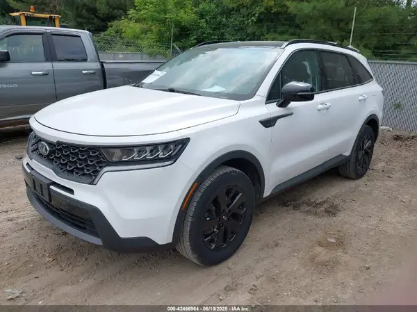 5XYRLDLC8MG038166 2021 KIA SORENTO - Image 2