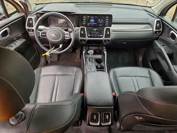 5XYRLDLC8MG056165 2021 KIA SORENTO - Image 8